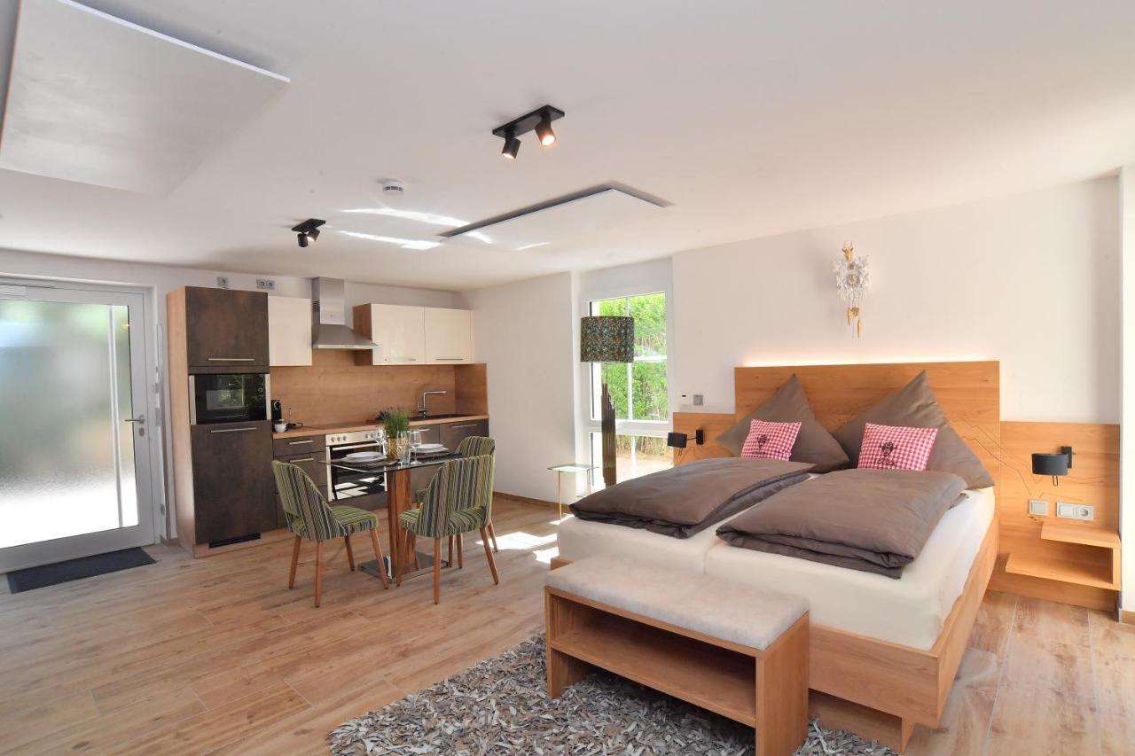 Der Ochsen Aparthotel Kappel-Grafenhausen Exteriör bild