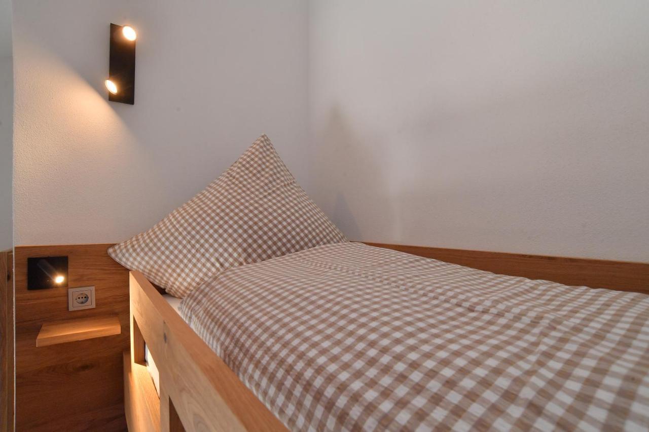Der Ochsen Aparthotel Kappel-Grafenhausen Exteriör bild