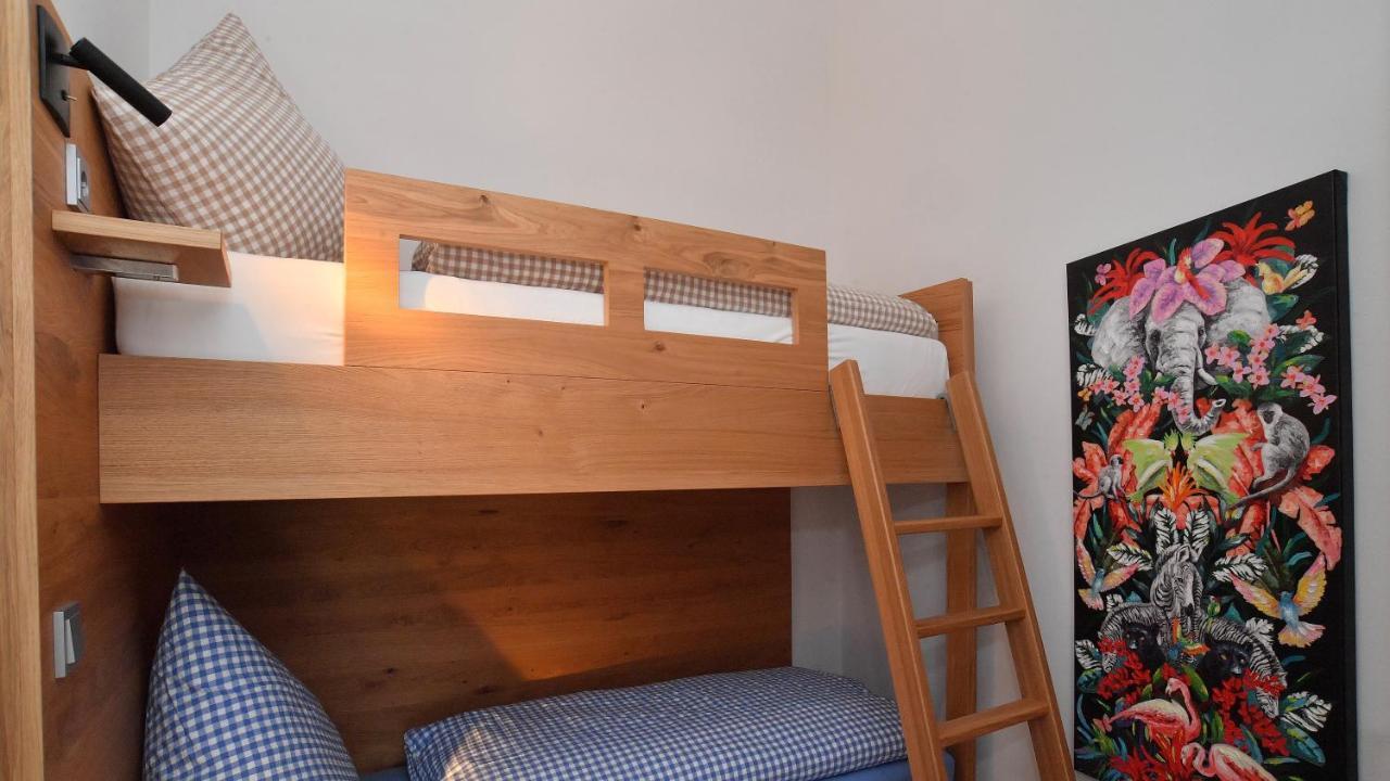 Der Ochsen Aparthotel Kappel-Grafenhausen Exteriör bild